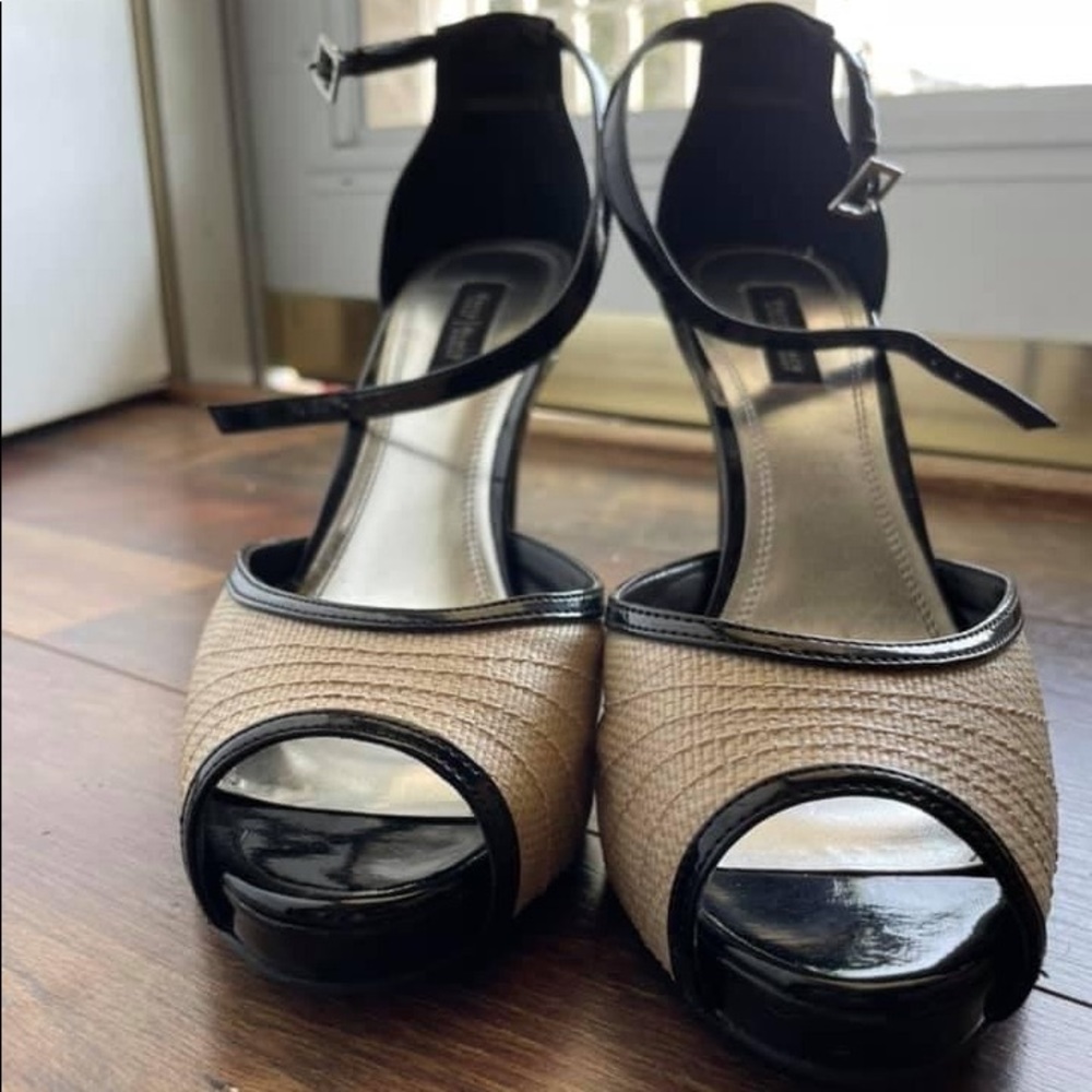 White House Black Market Pumps- NWOB